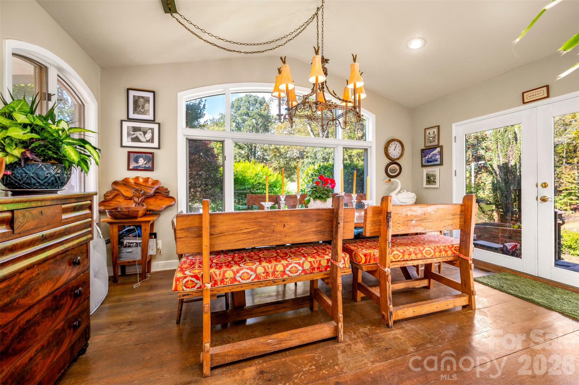 936 Golden Road - Photo 16