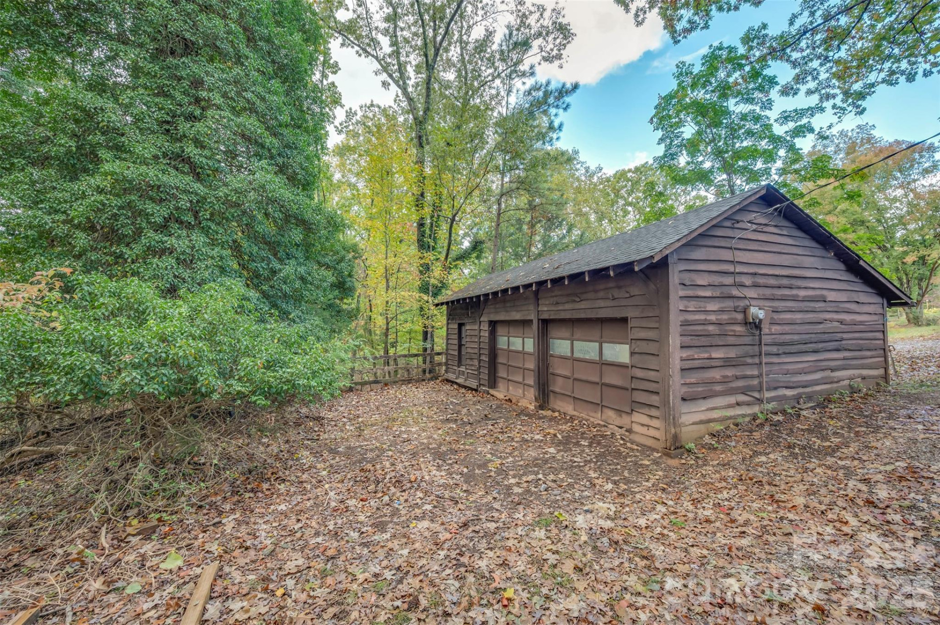 936 Golden Road - Photo 34