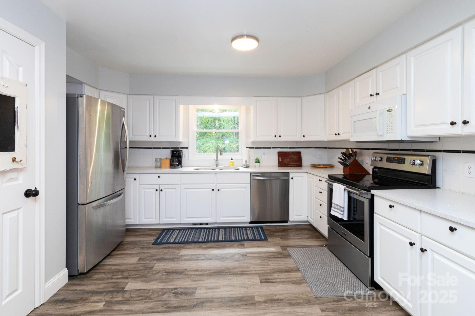 114 Courtney Lane - Photo 4