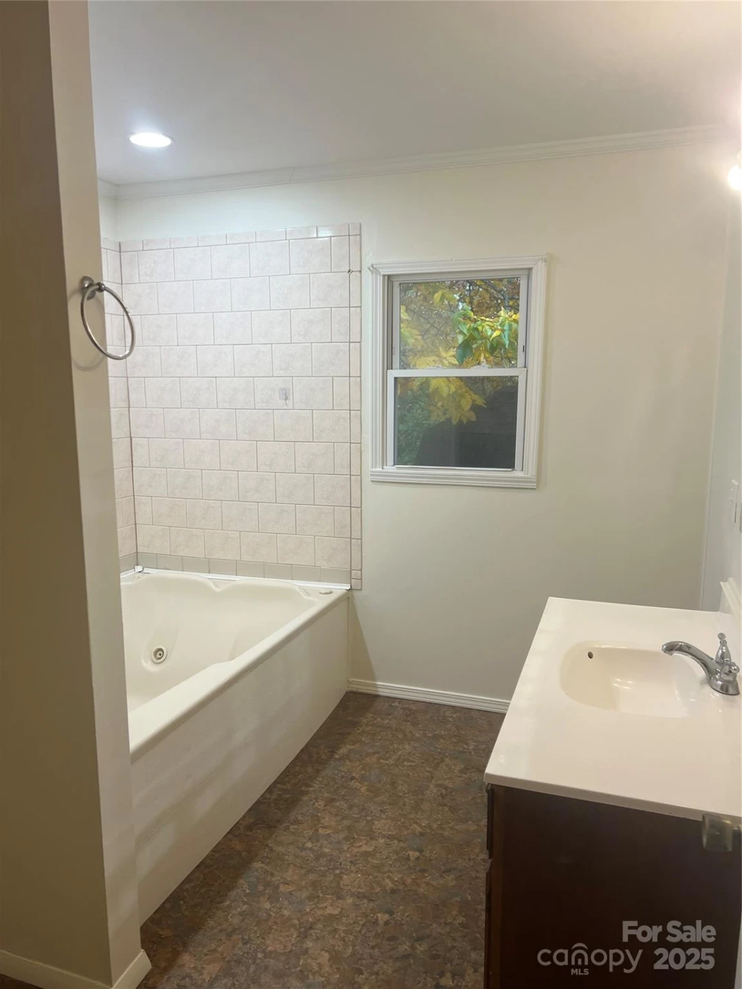 243 Governors View - Photo 12