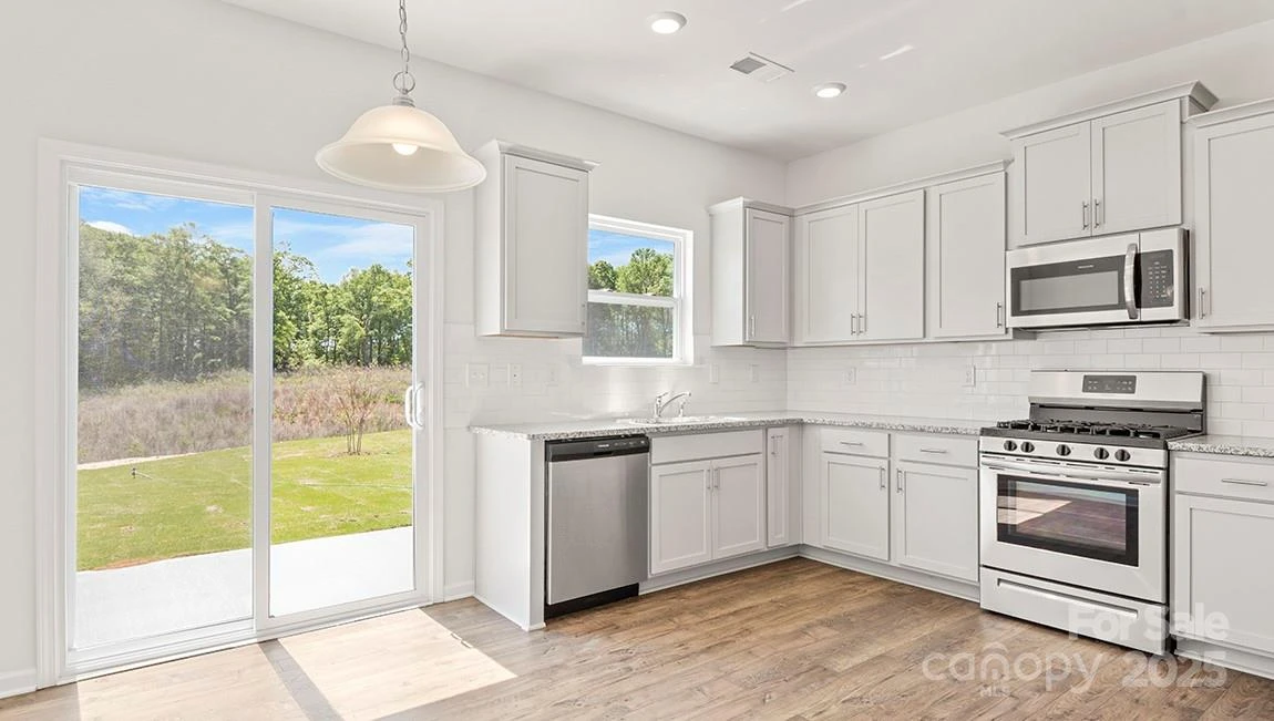 608 Country Oak Drive - Photo 5