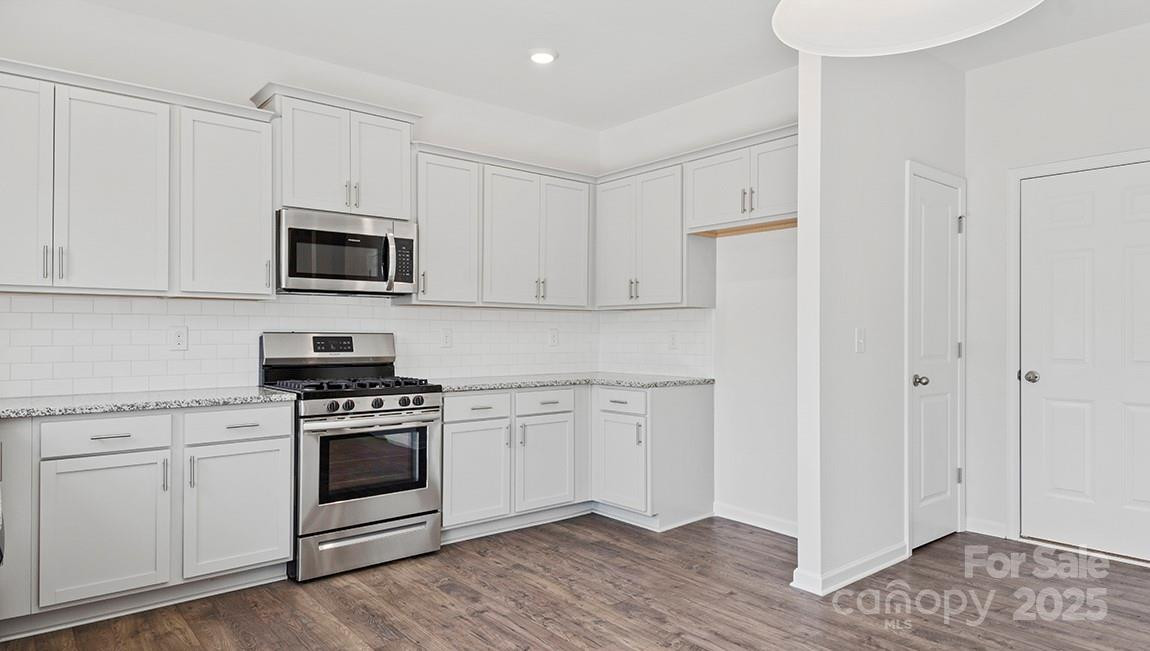 608 Country Oak Drive - Photo 6