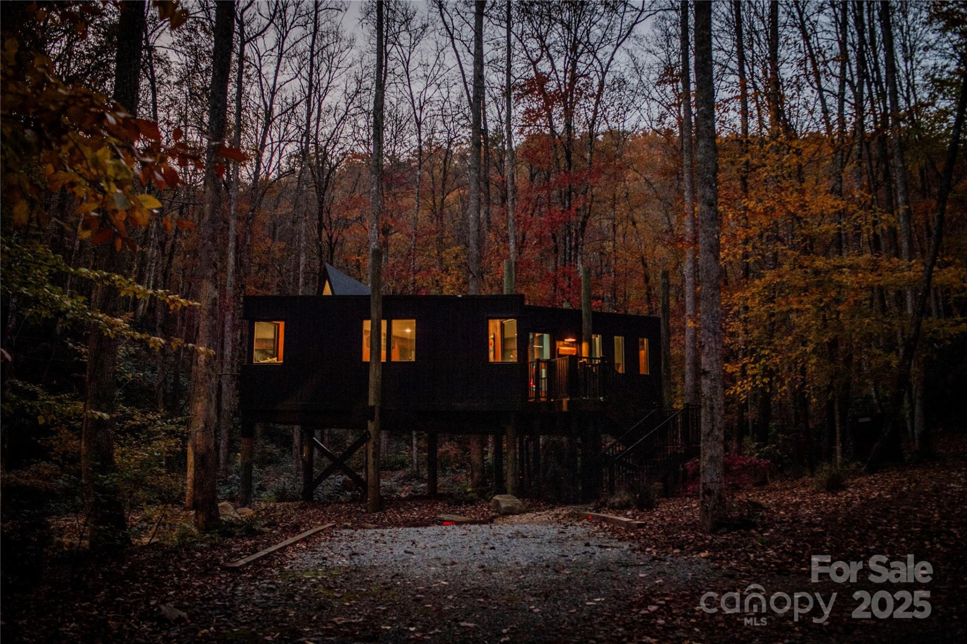 195 Still Waters Lane - Photo 4