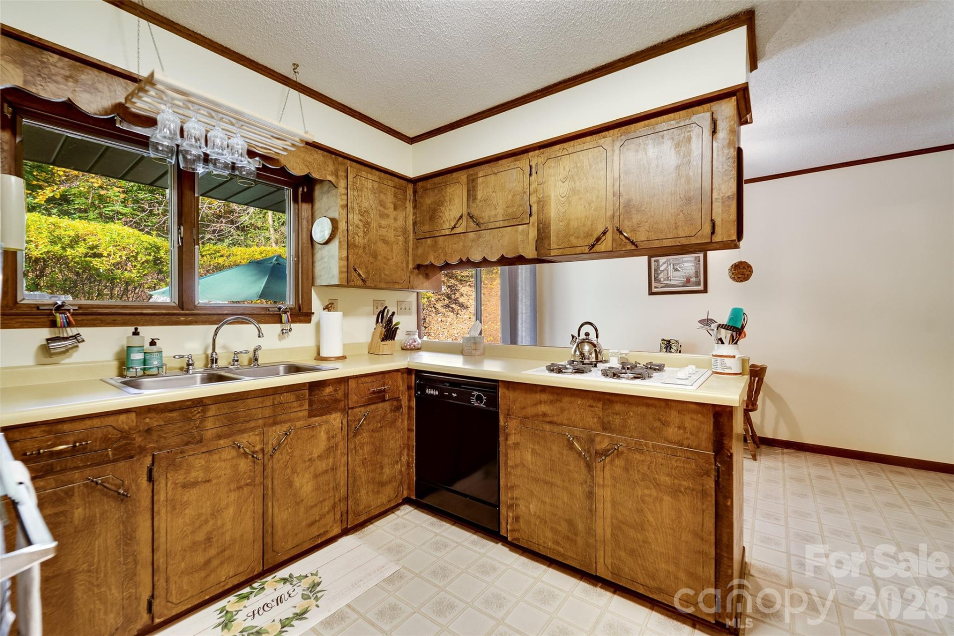 495 Savannah Drive - Photo 12
