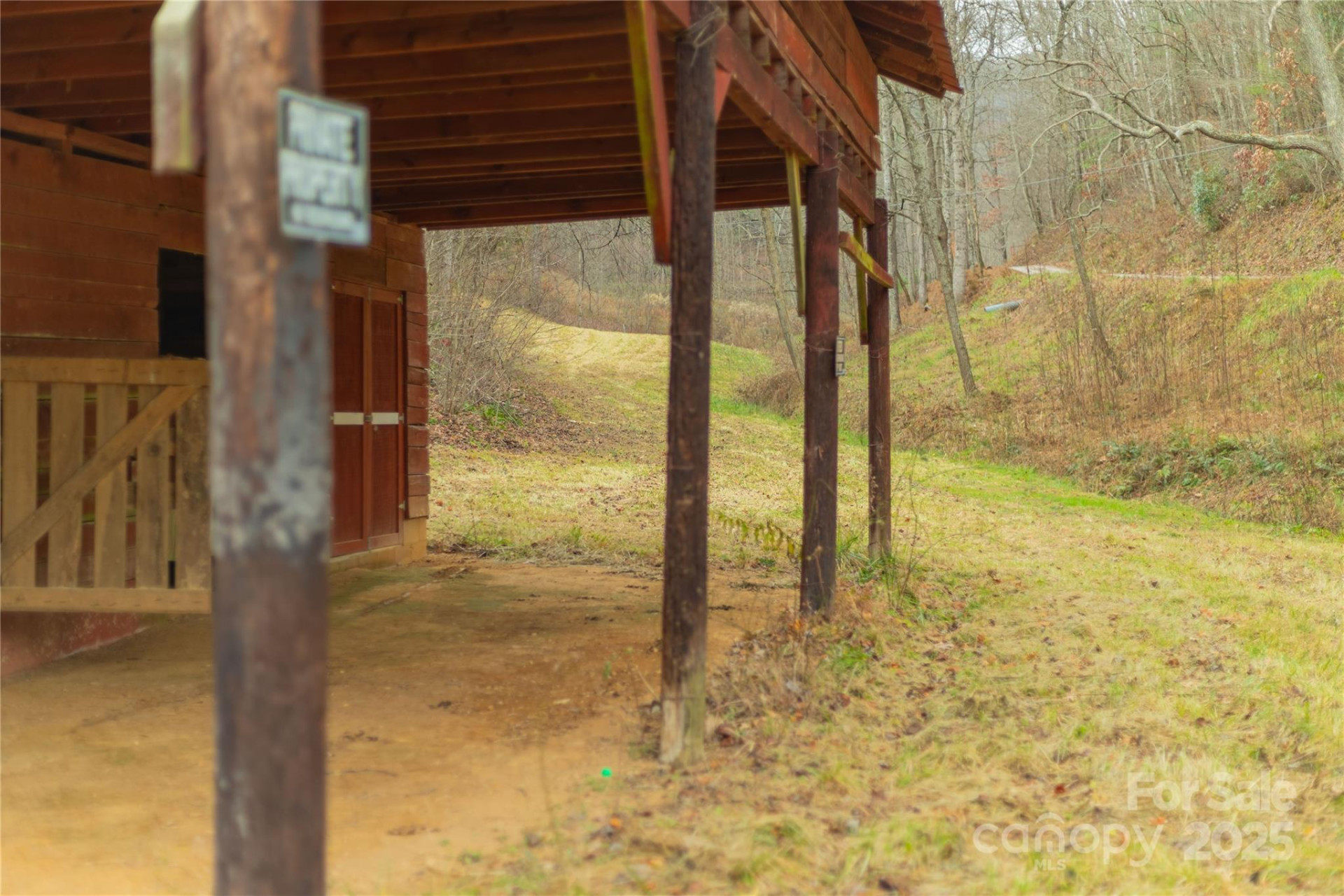 104 Robin Lane - Photo 38