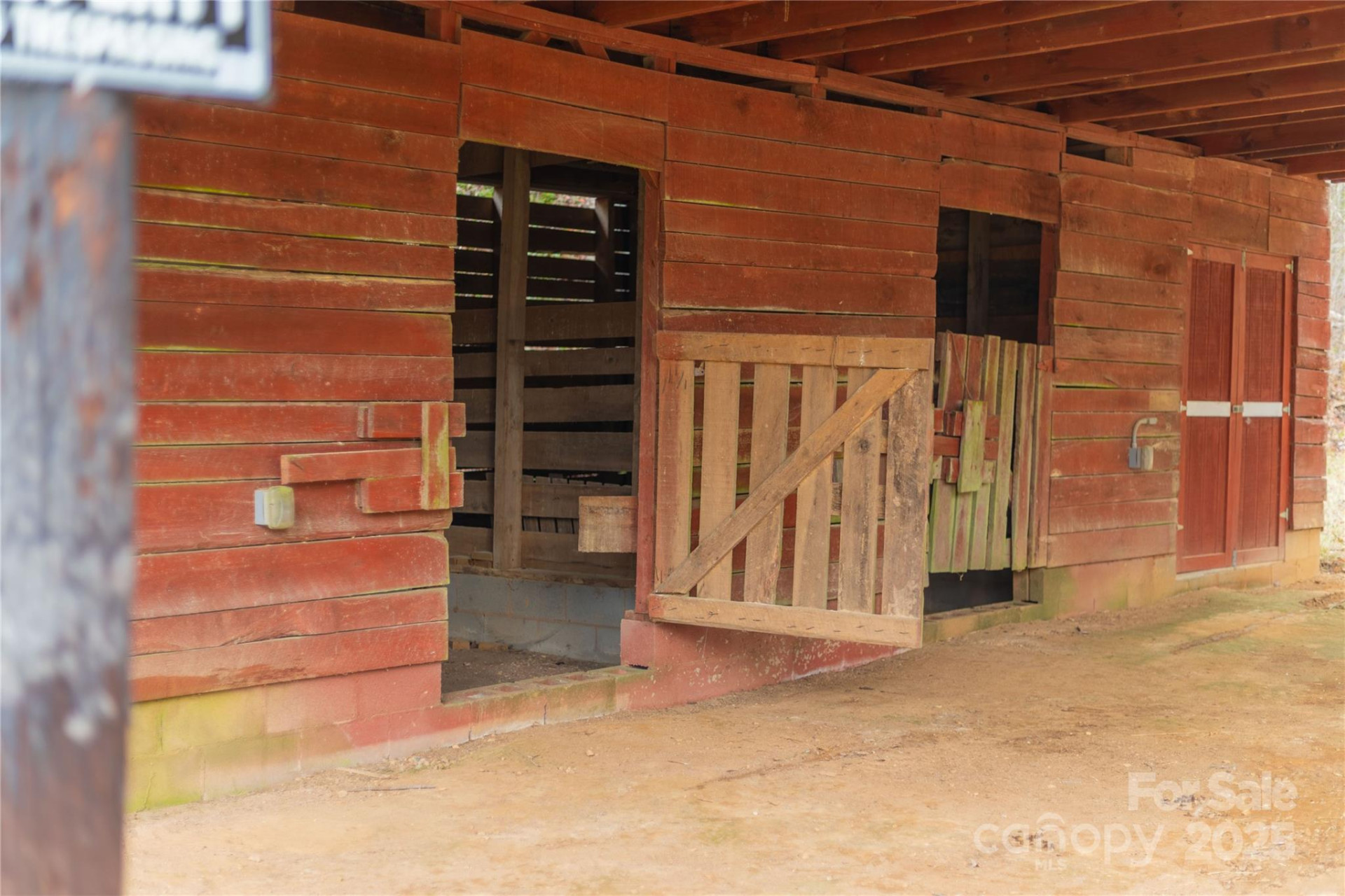 104 Robin Lane - Photo 39