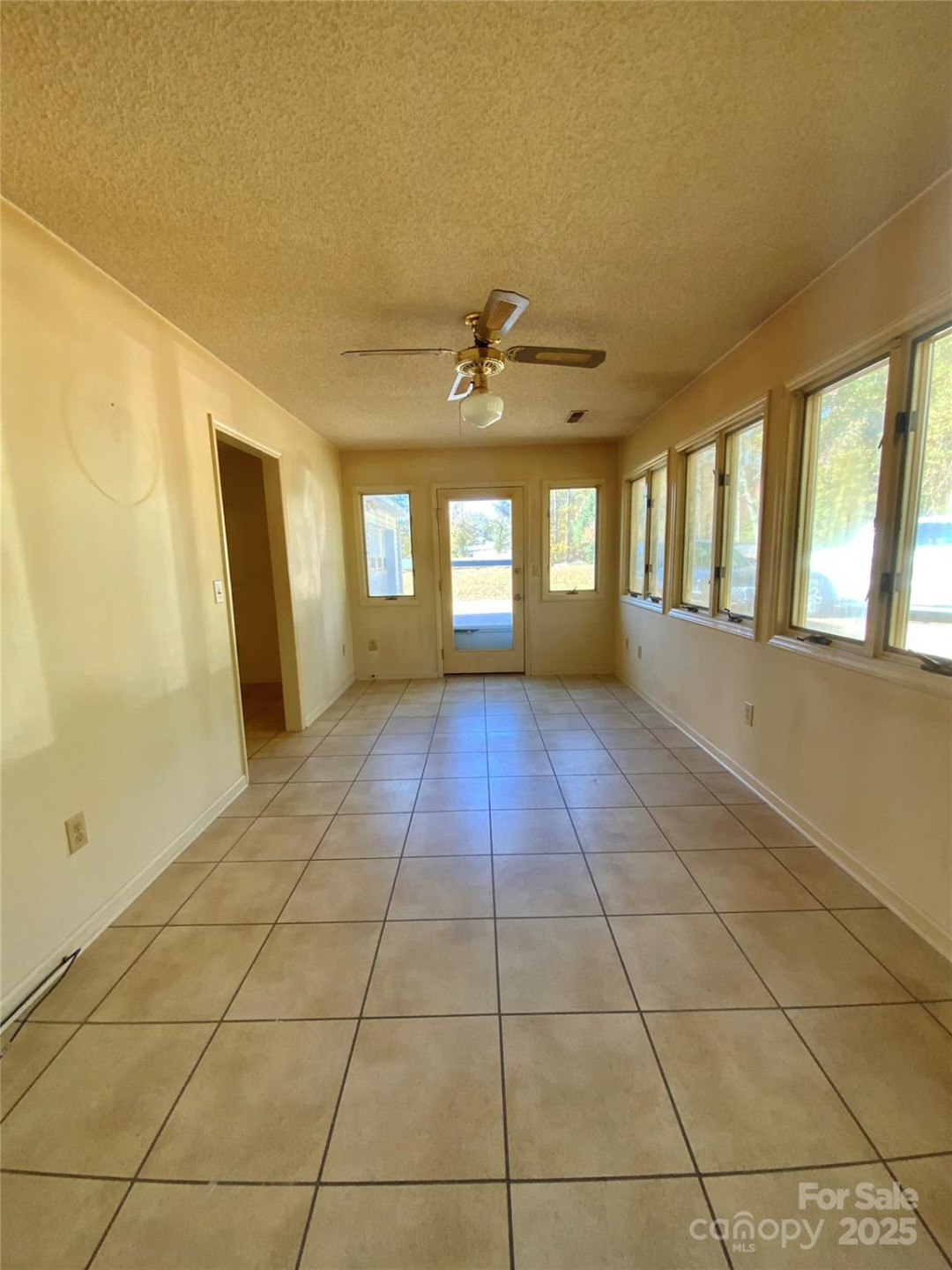 344 Aqua Drive - Photo 7