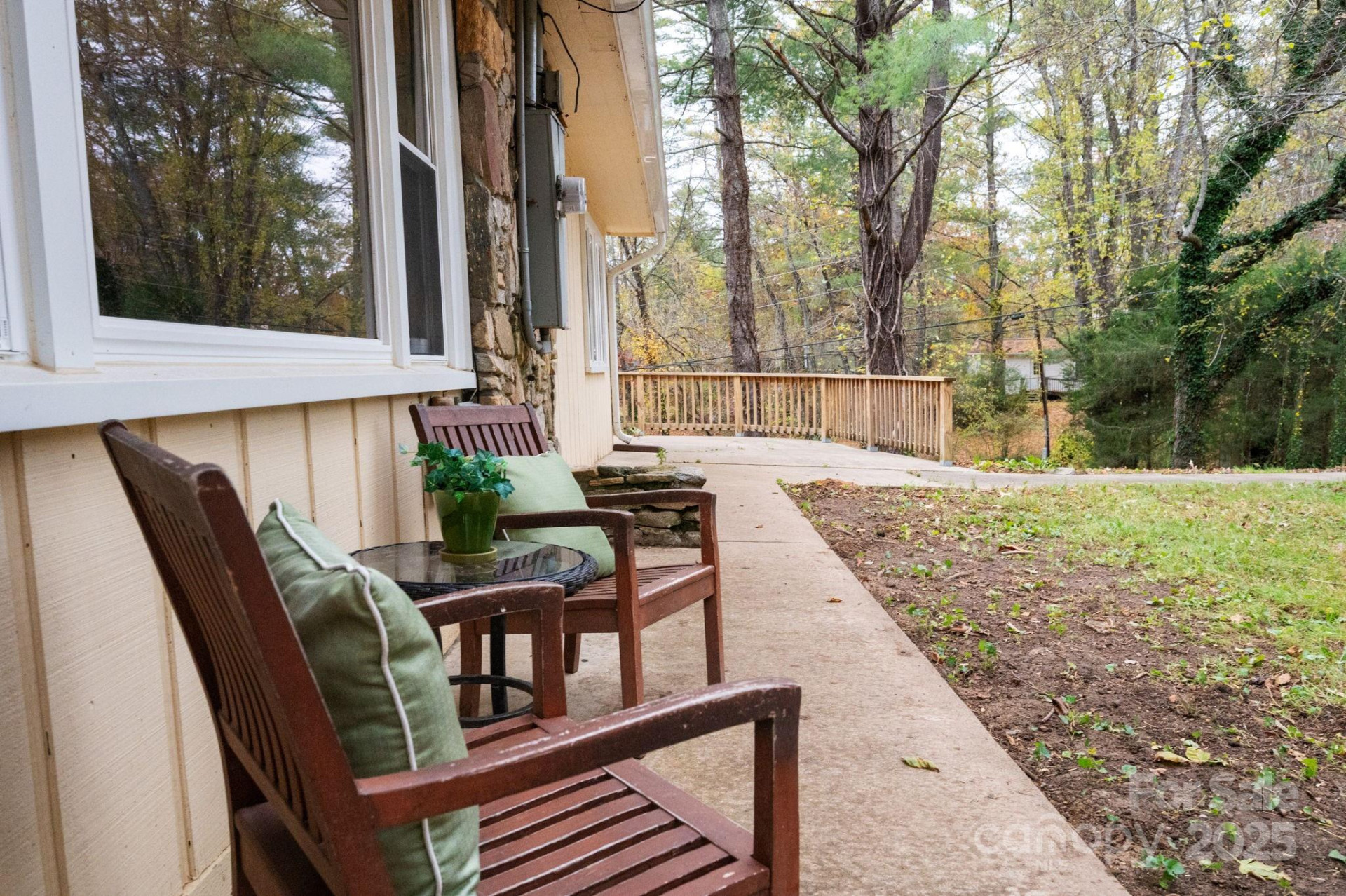 1211 & 1213 Upper Brush Creek Road - Photo 4