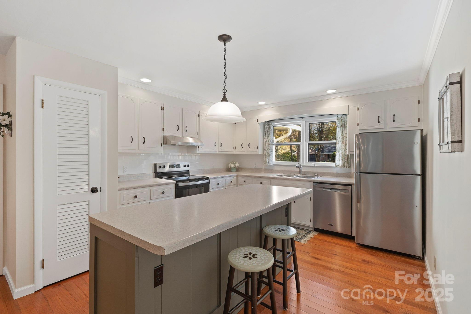 228 Raintree Drive - Photo 15