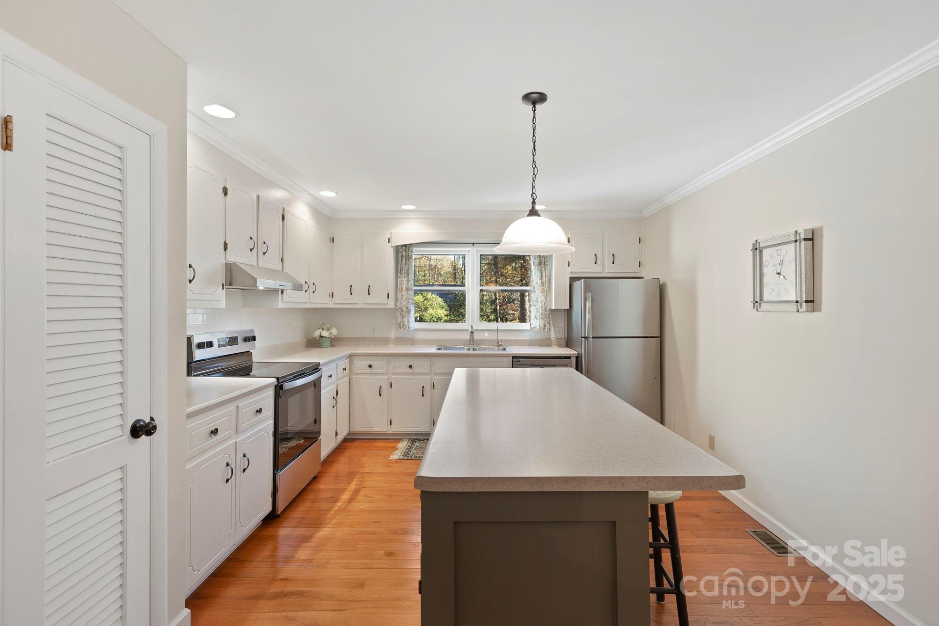 228 Raintree Drive - Photo 16