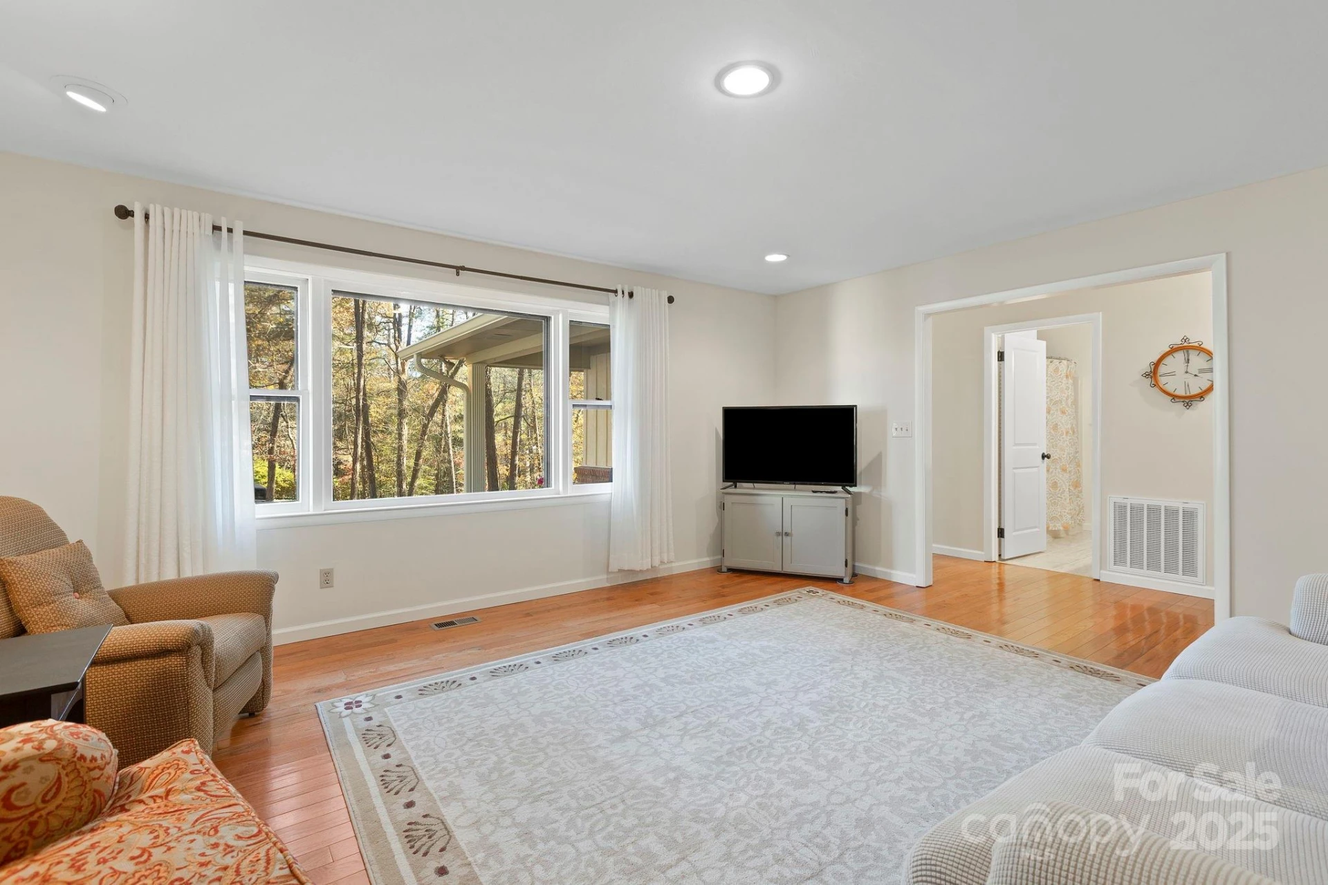 228 Raintree Drive - Photo 8