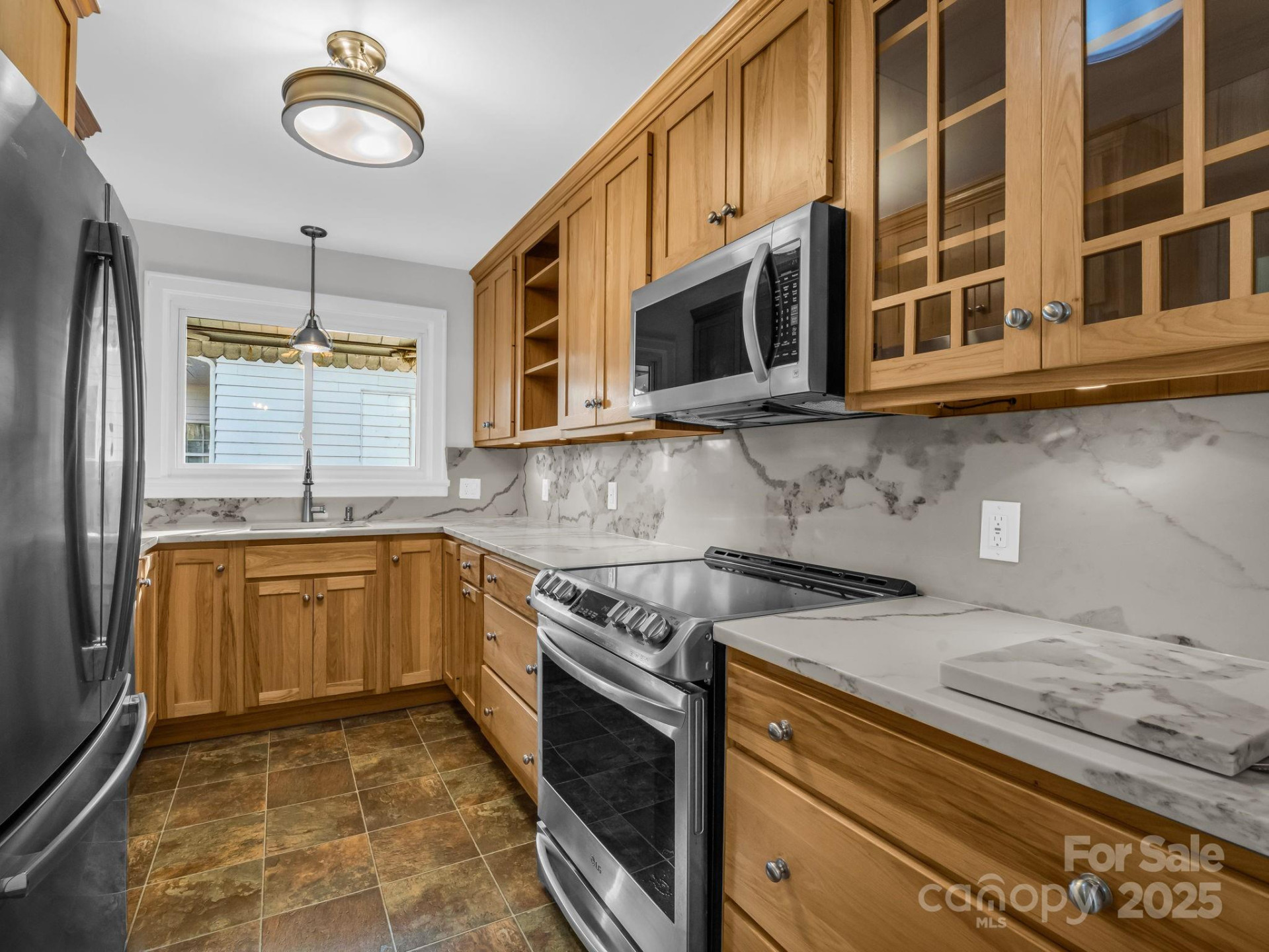 1618 Kensington Road - Photo 12