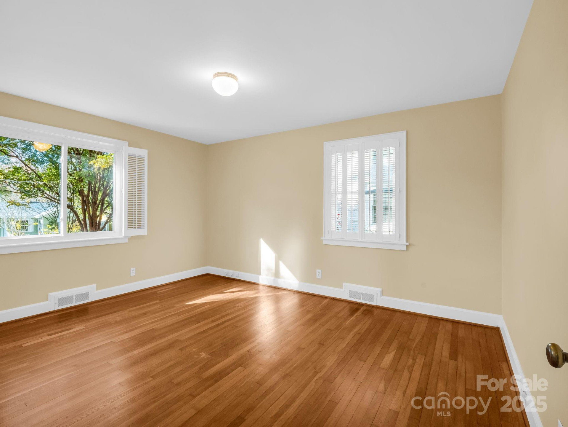 1618 Kensington Road - Photo 22