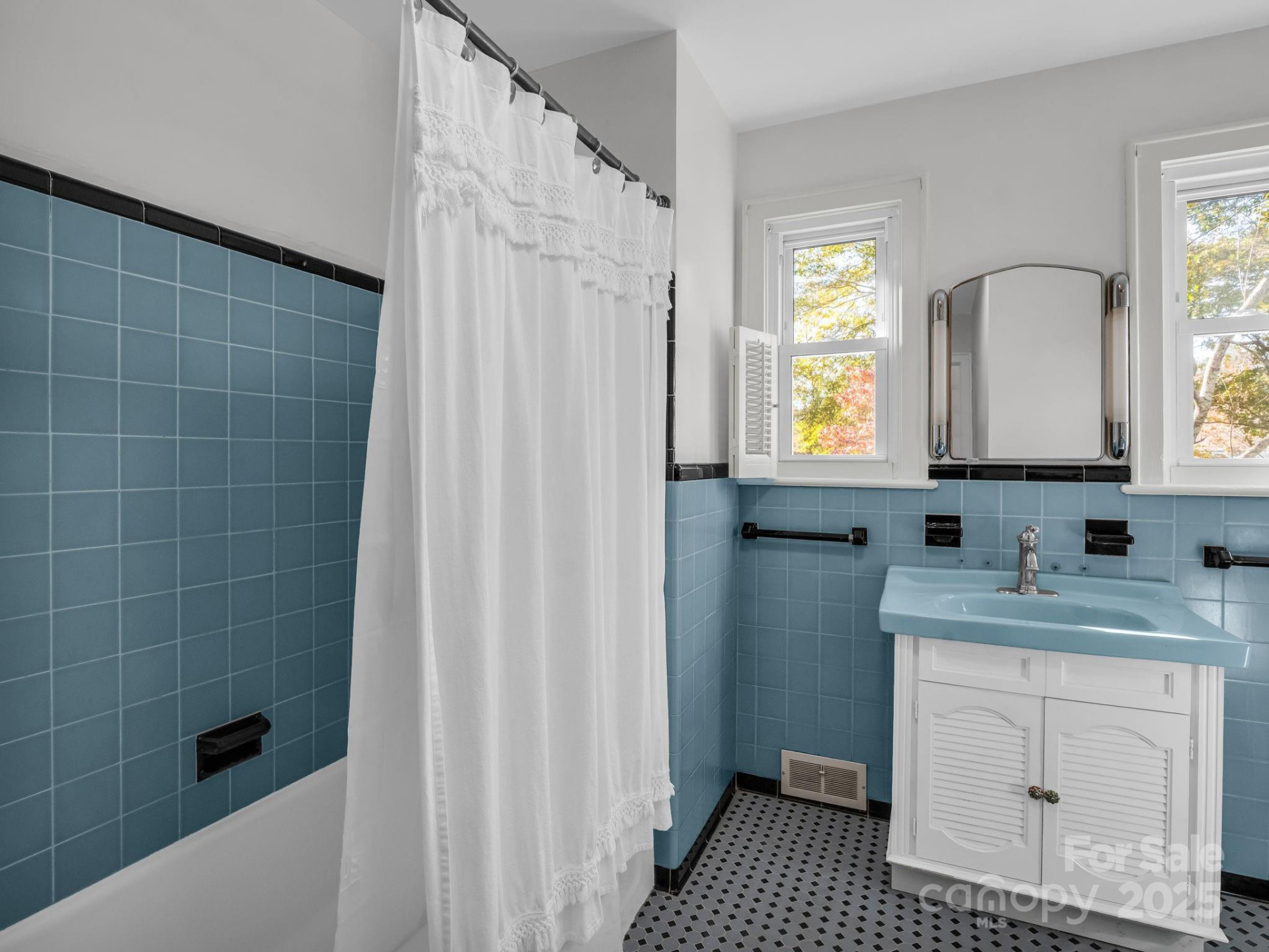 1618 Kensington Road - Photo 25