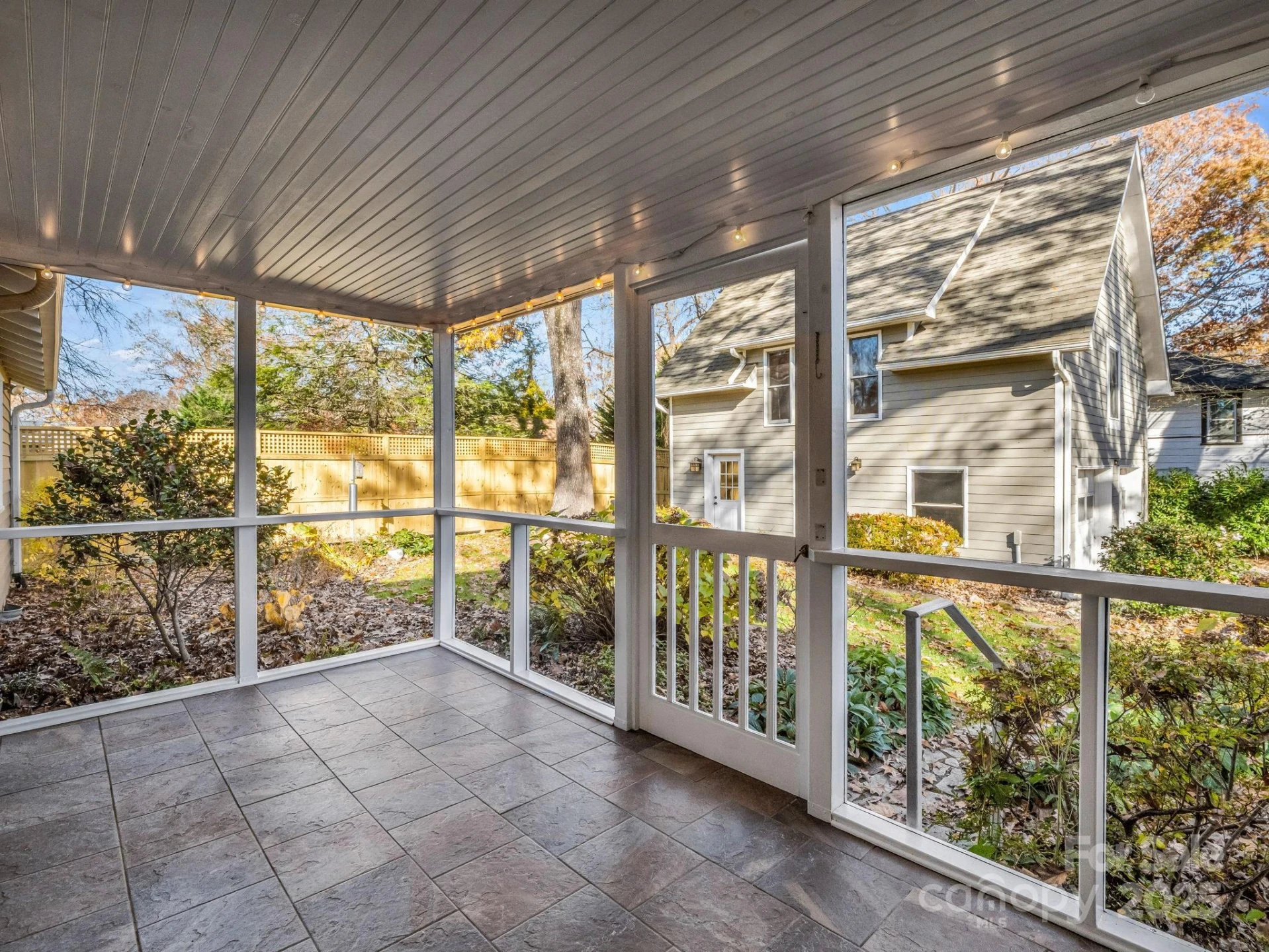 1618 Kensington Road - Photo 28