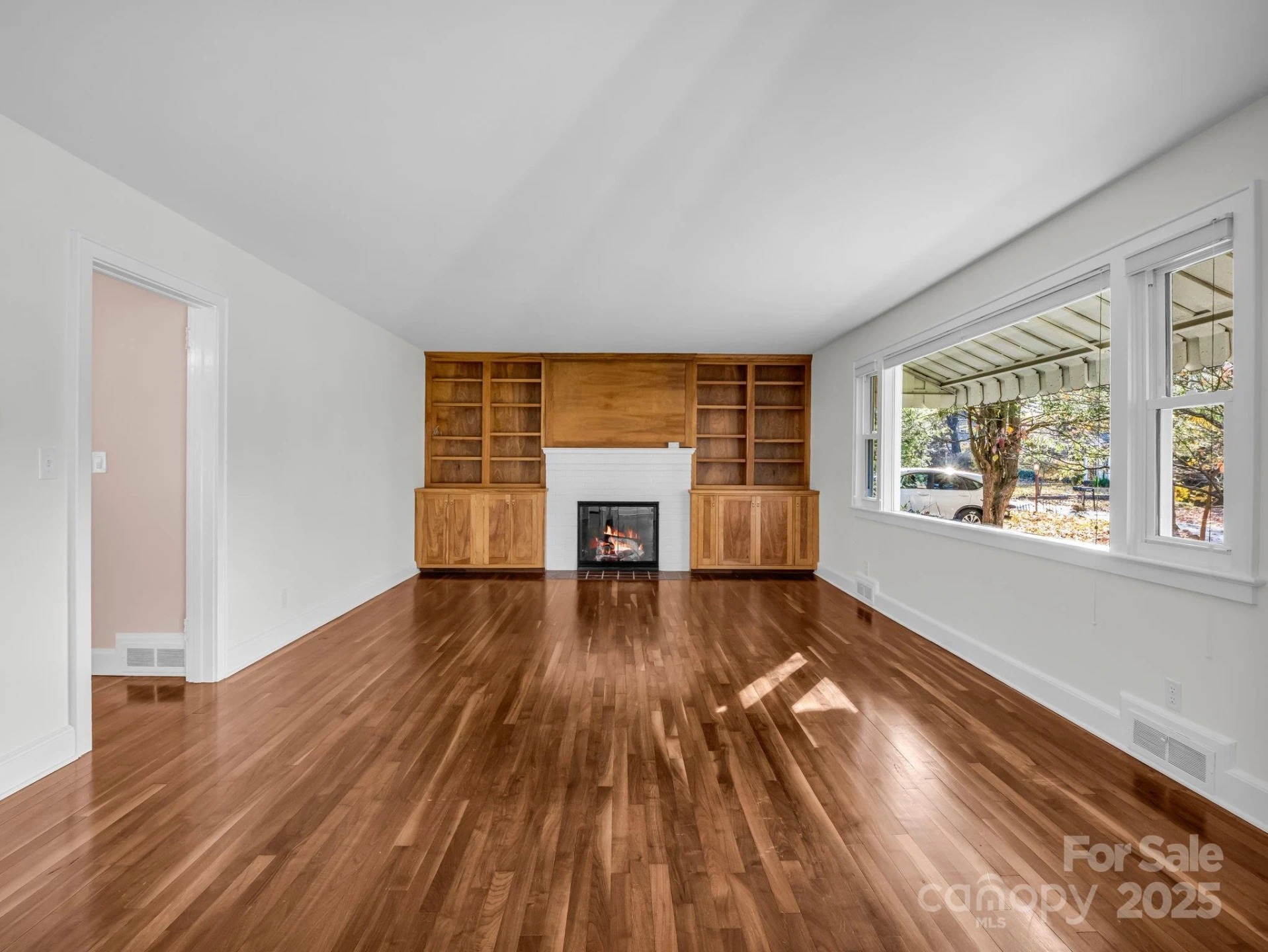 1618 Kensington Road - Photo 6