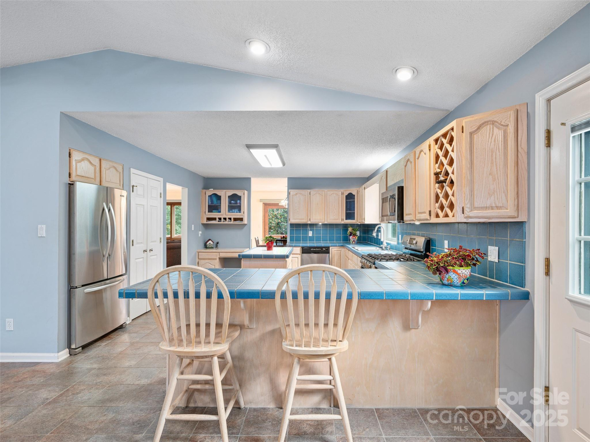 105 Goldfinch Lane - Photo 12