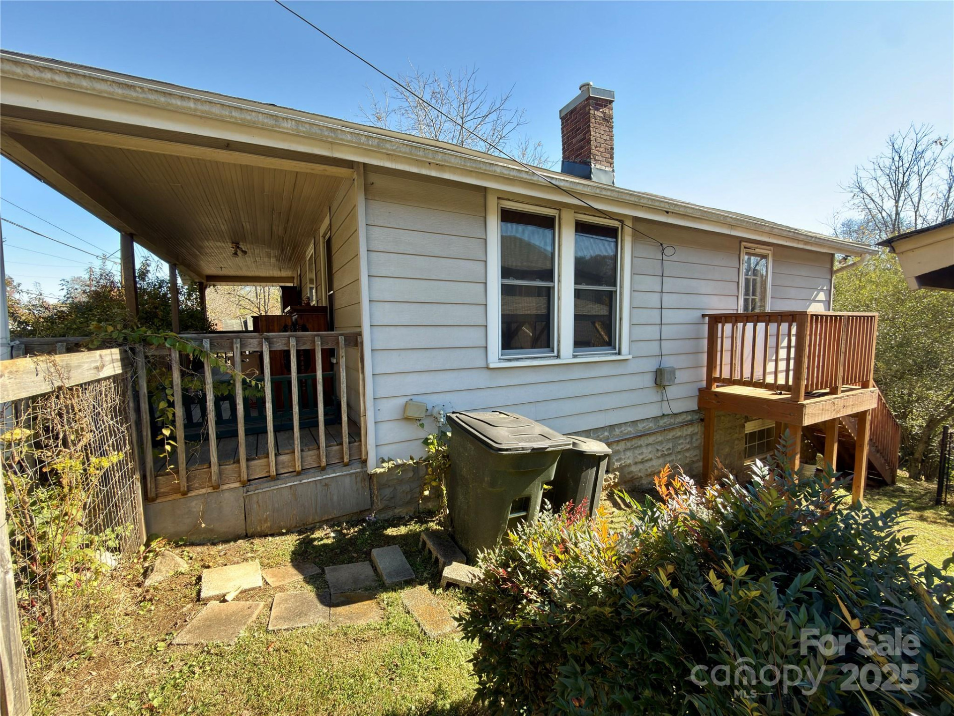 658 Emma Road - Photo 5