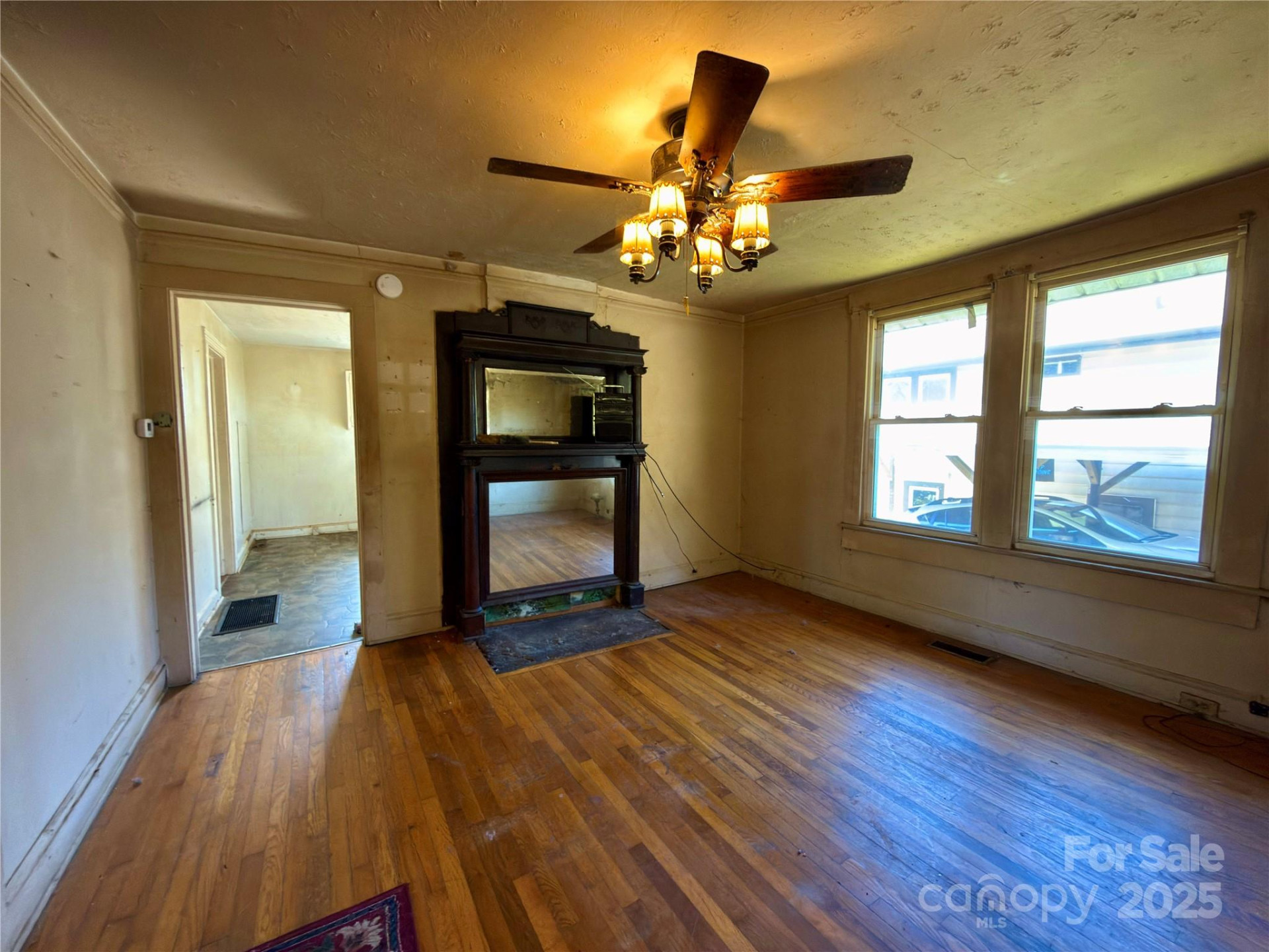 658 Emma Road - Photo 9