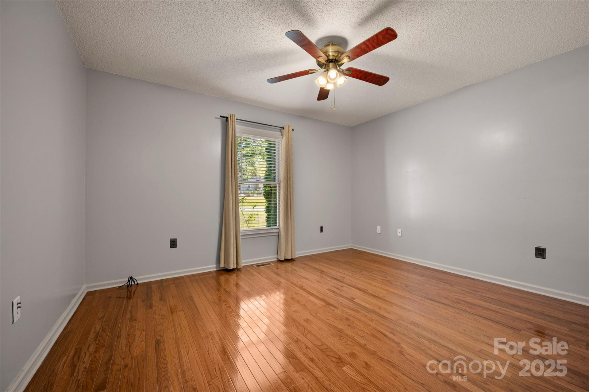 506 Pleasant Street - Photo 15