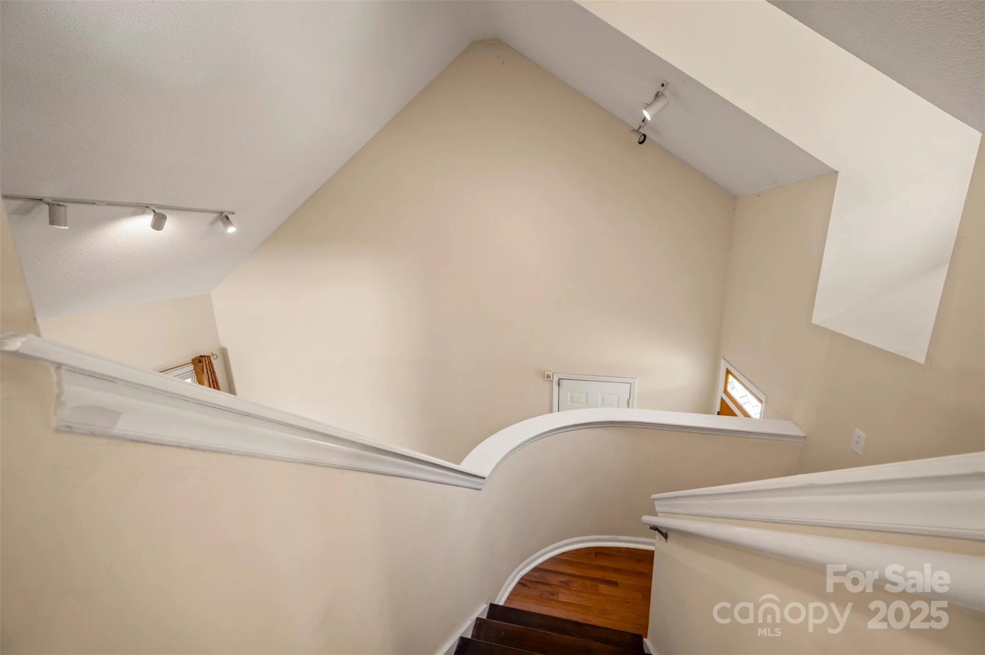506 Pleasant Street - Photo 17