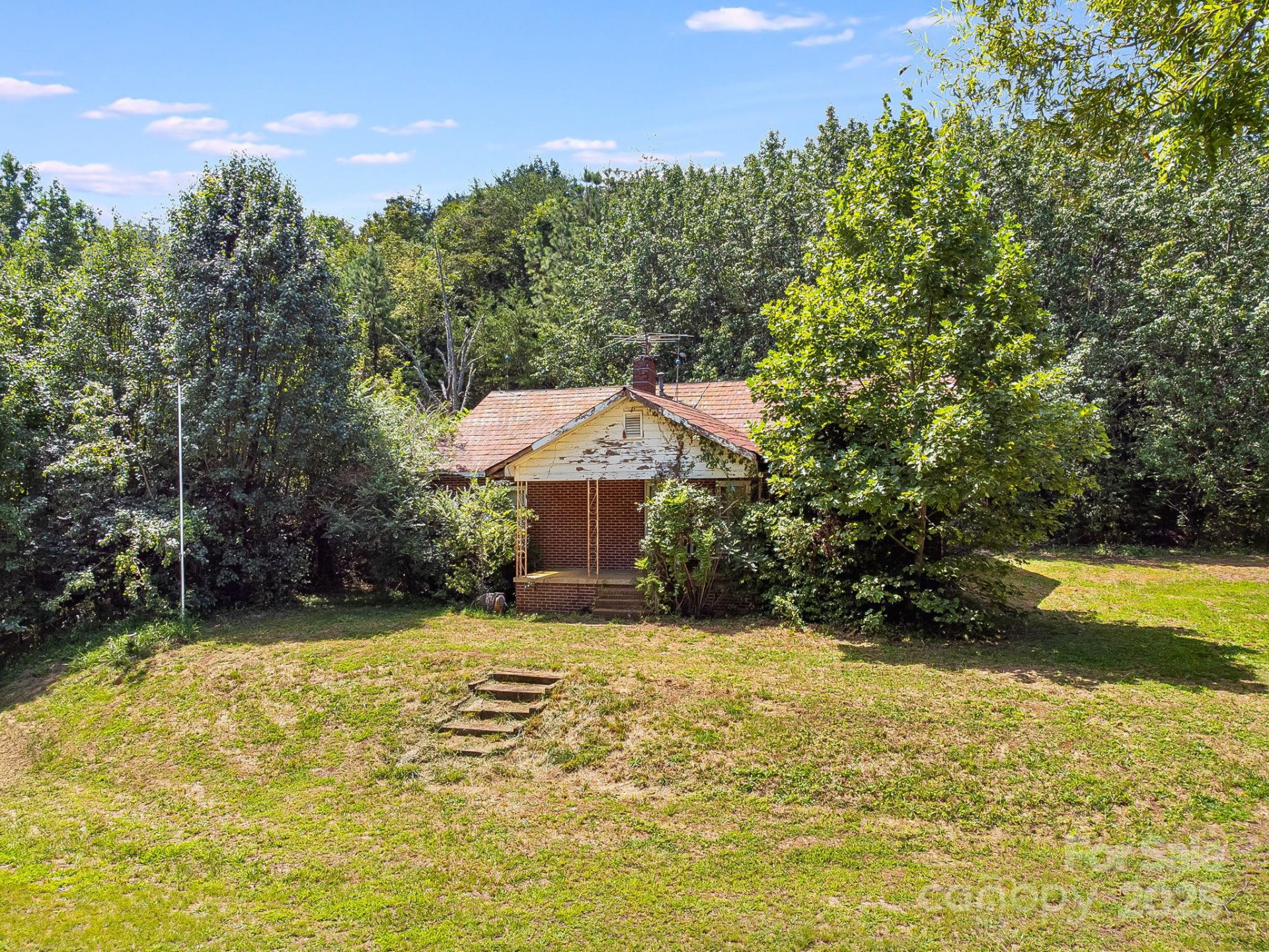 211 Luckadoo Road - Photo 9