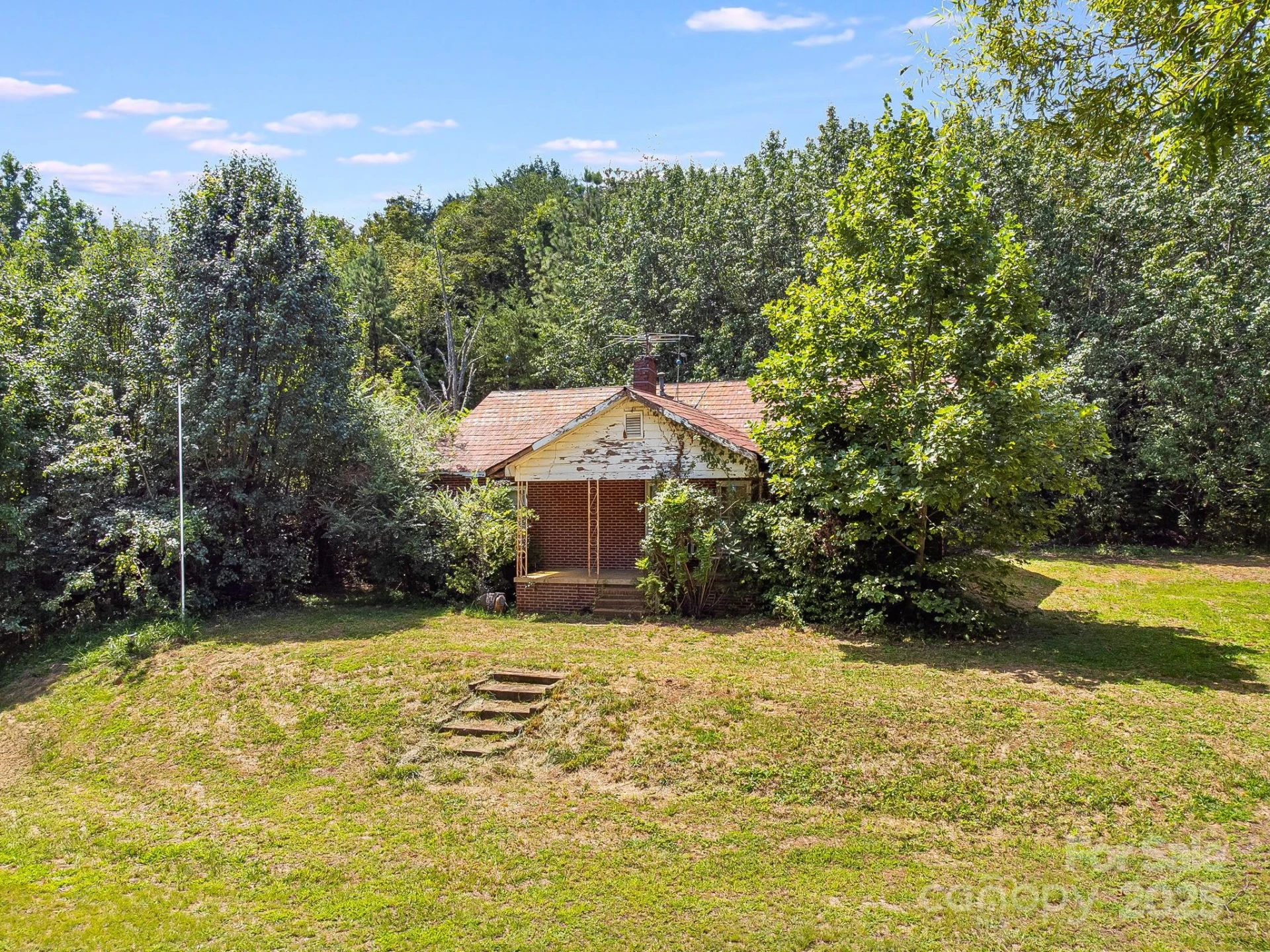 211 Luckadoo Road - Photo 9