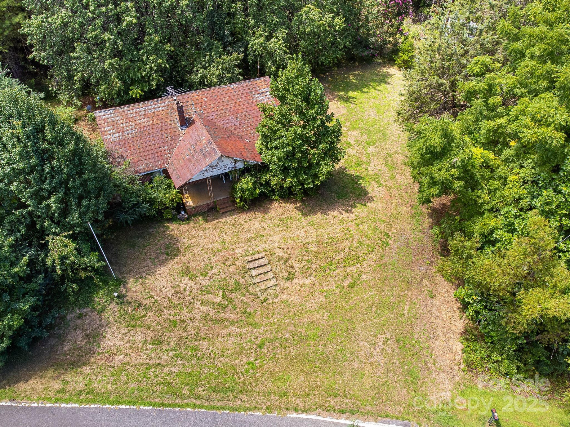 211 Luckadoo Road - Photo 10