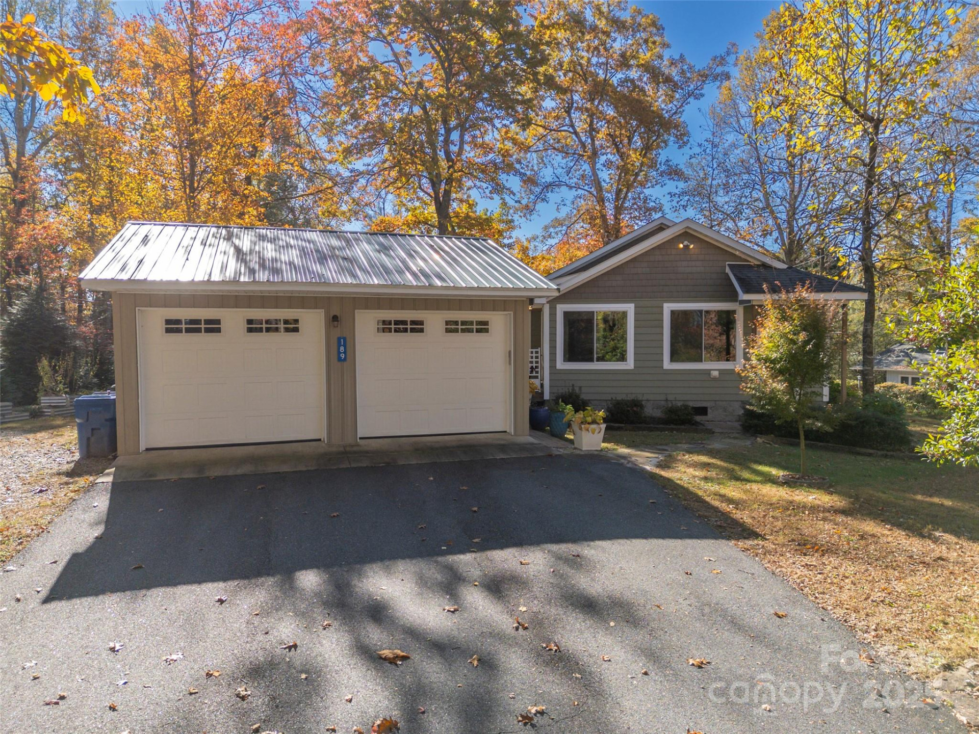 189 Friendly Circle - Photo 4