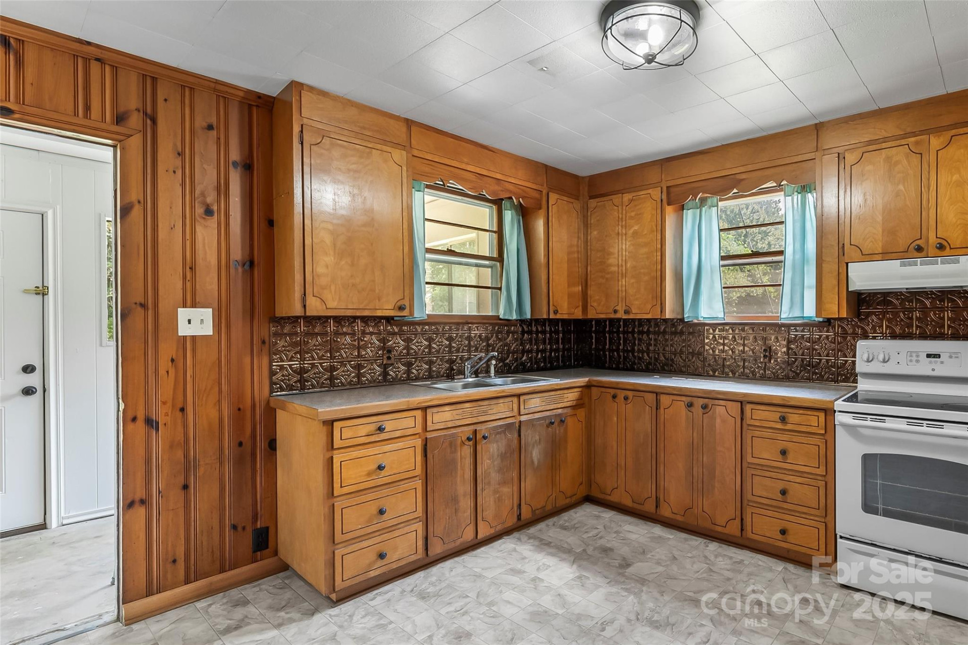 194 Virginia Drive - Photo 16