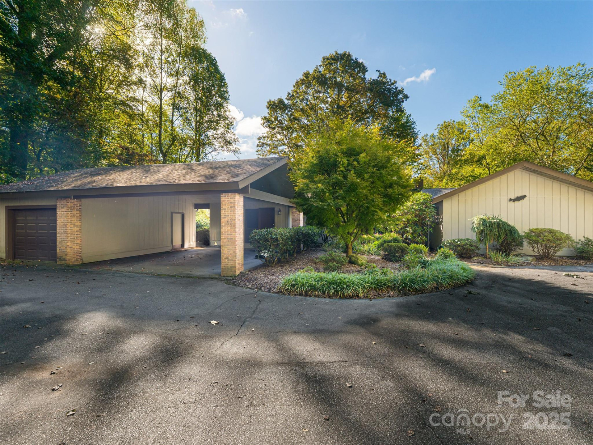 412 Browning Road - Photo 2