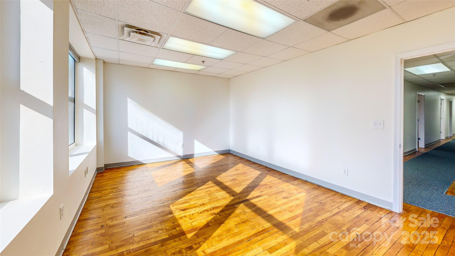 124 College Street - Photo 14