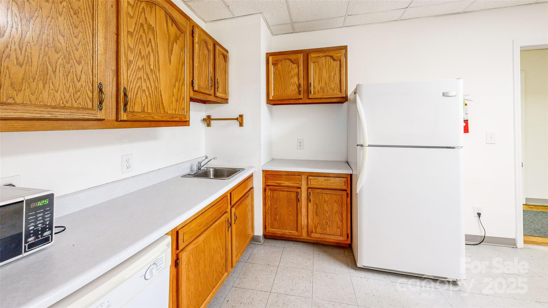 124 College Street - Photo 17