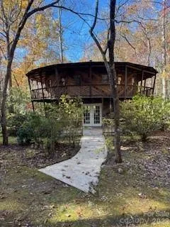 667 Pinewood Knoll Drive