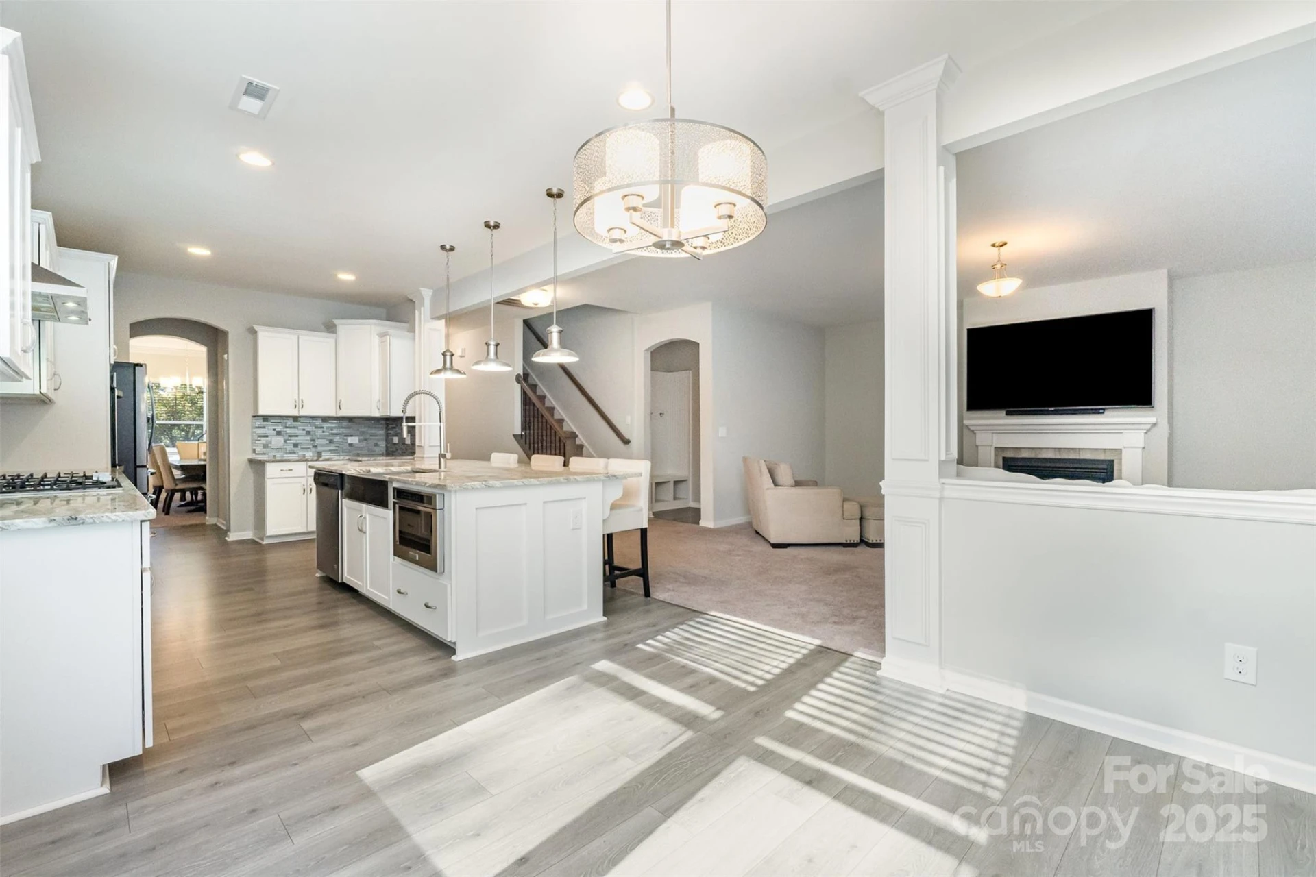 423 Crisfield Court - Photo 11