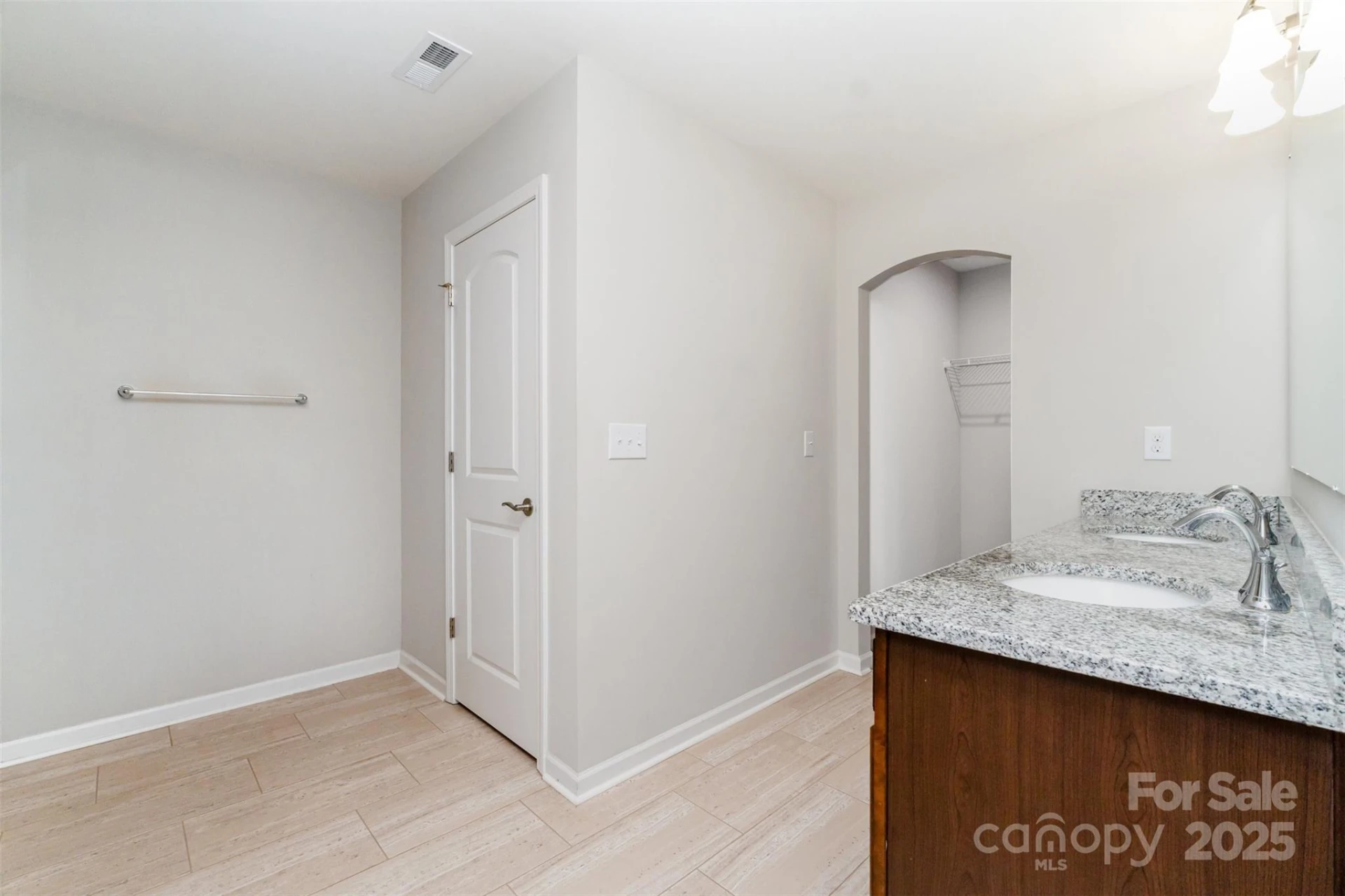 423 Crisfield Court - Photo 24