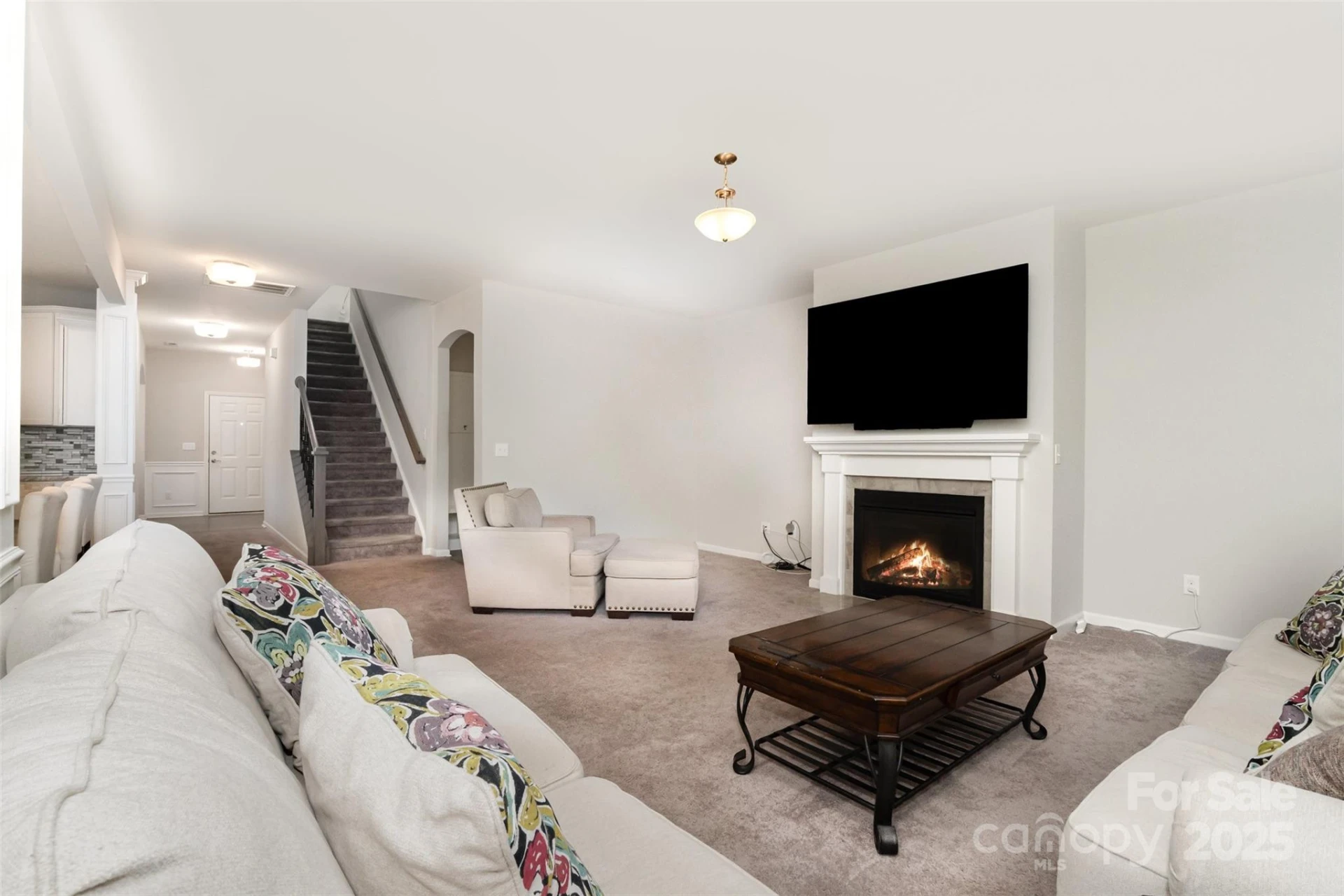 423 Crisfield Court - Photo 9