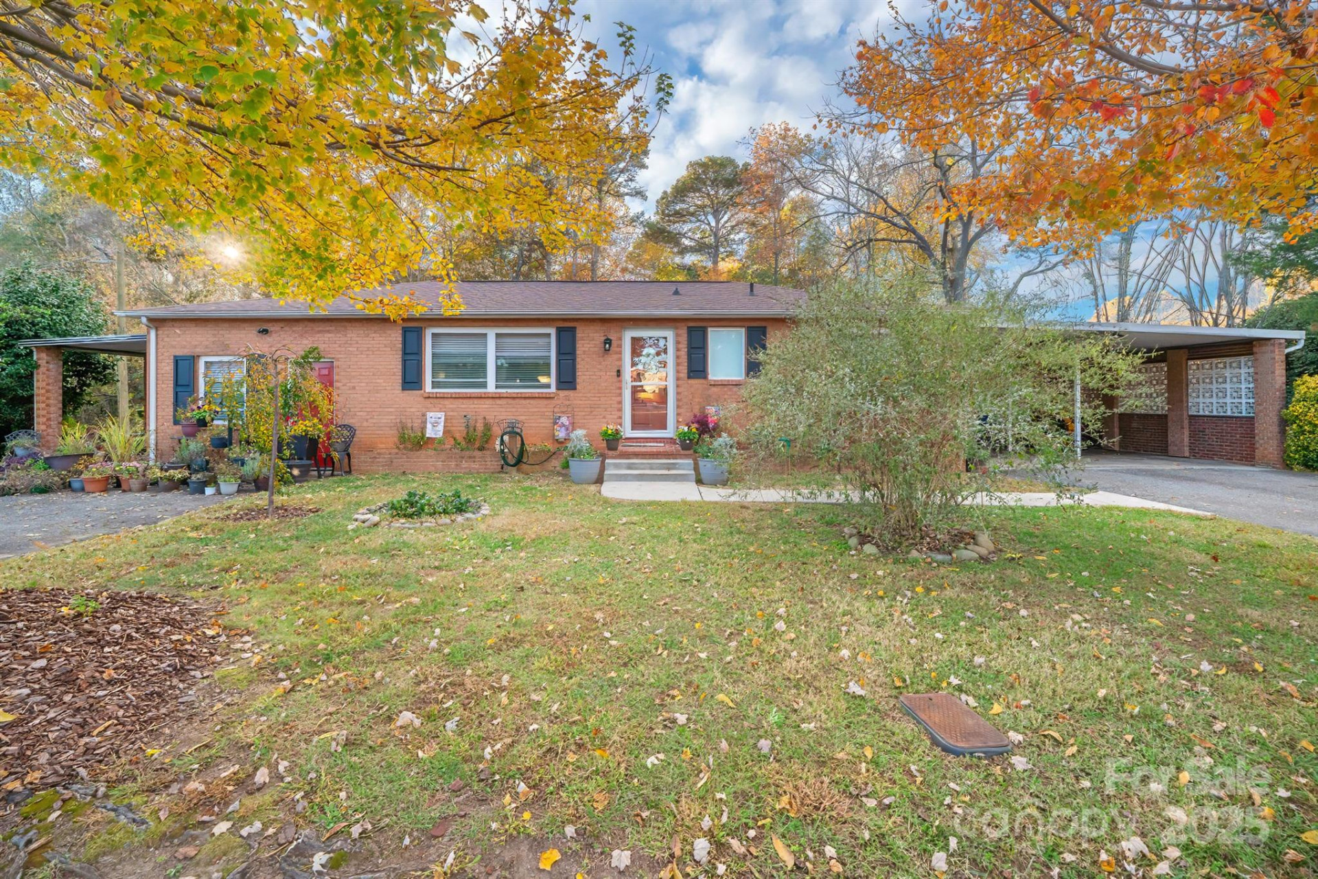 3842 Dowell Street - Photo 2