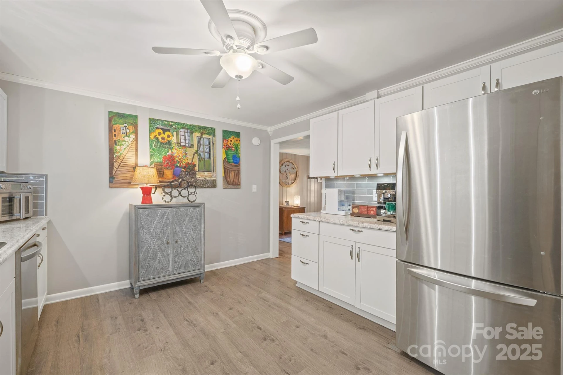 3842 Dowell Street - Photo 8