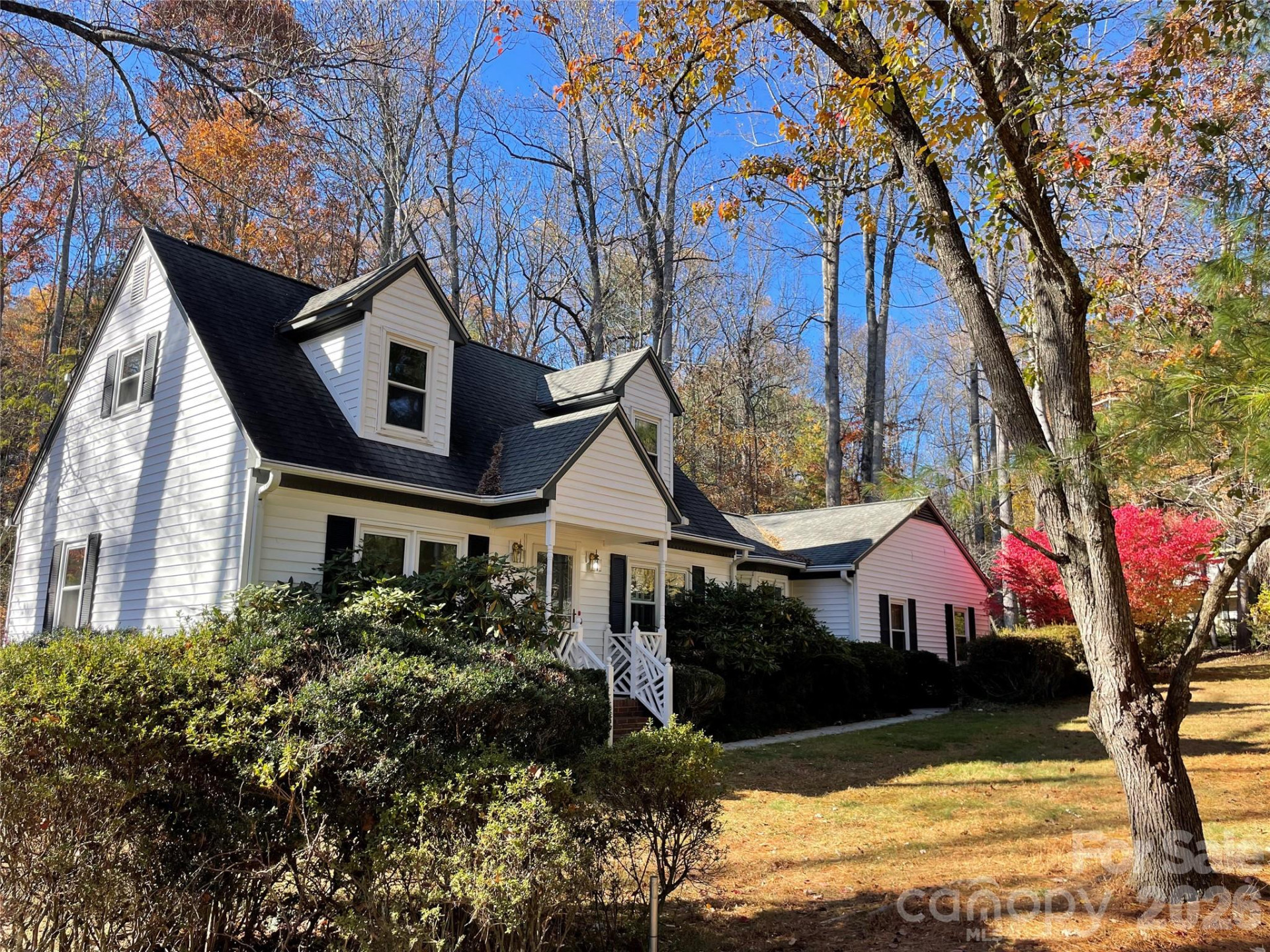 410 Hidden Woods Lane - Photo 2
