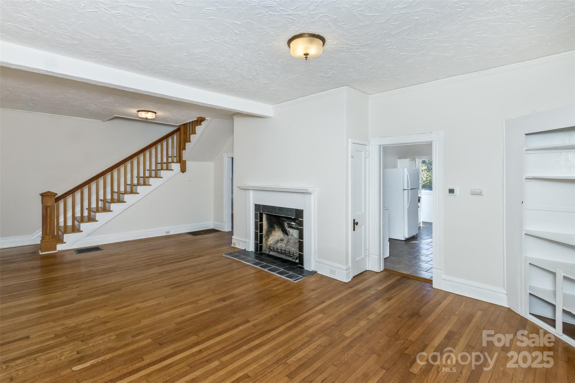 195 Terrace Drive - Photo 2