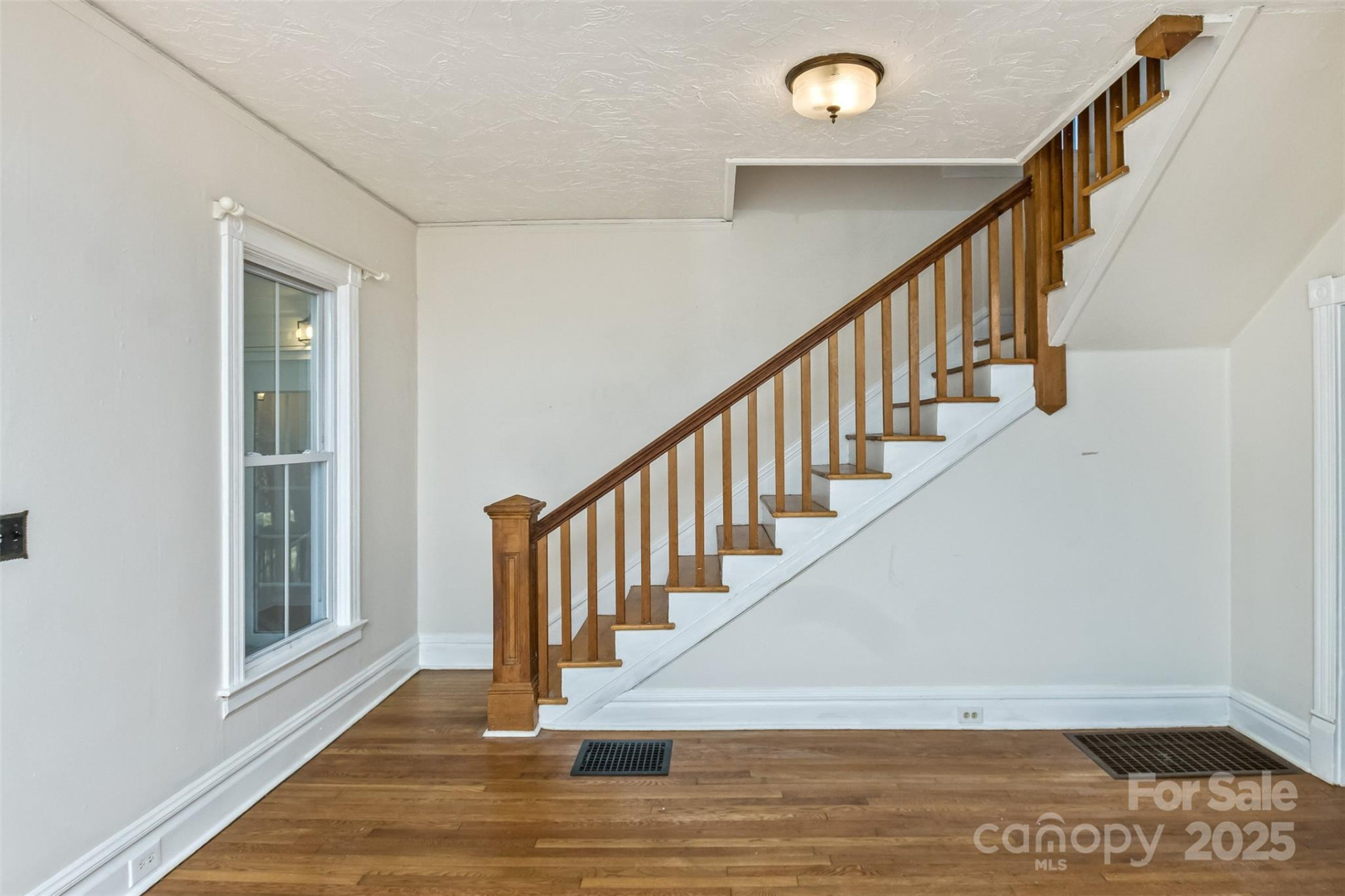 195 Terrace Drive - Photo 4