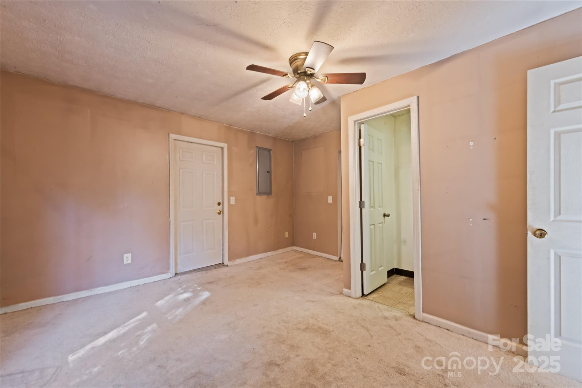 8063 Carolina Boulevard - Photo 15