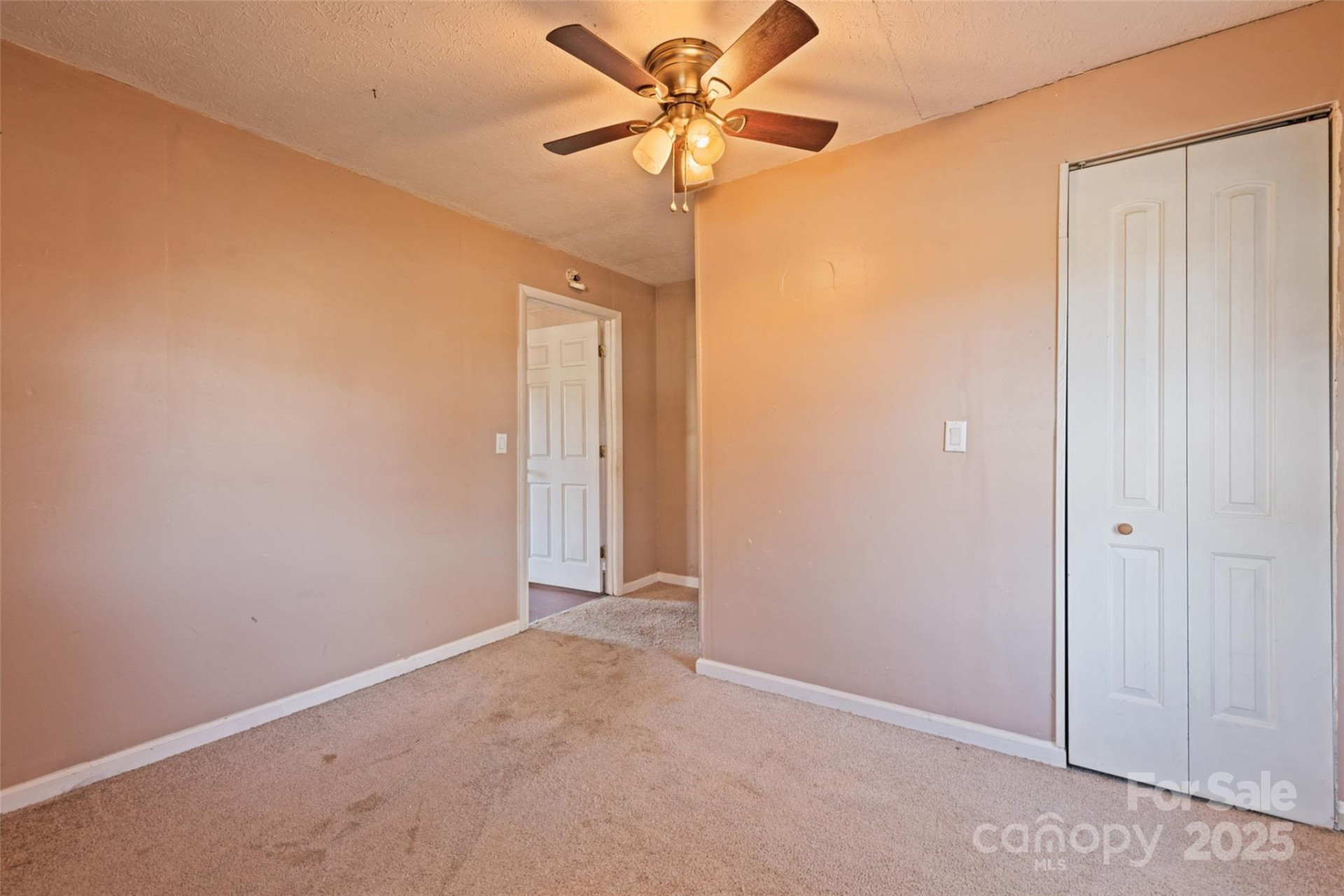 8063 Carolina Boulevard - Photo 9