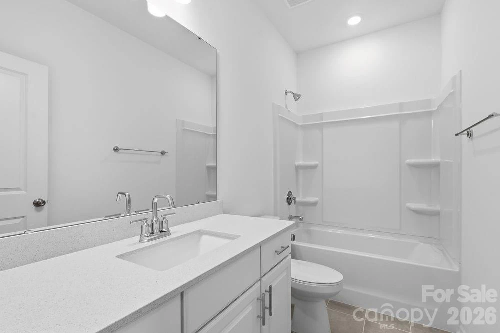 411 Silver Star Boulevard - Photo 12
