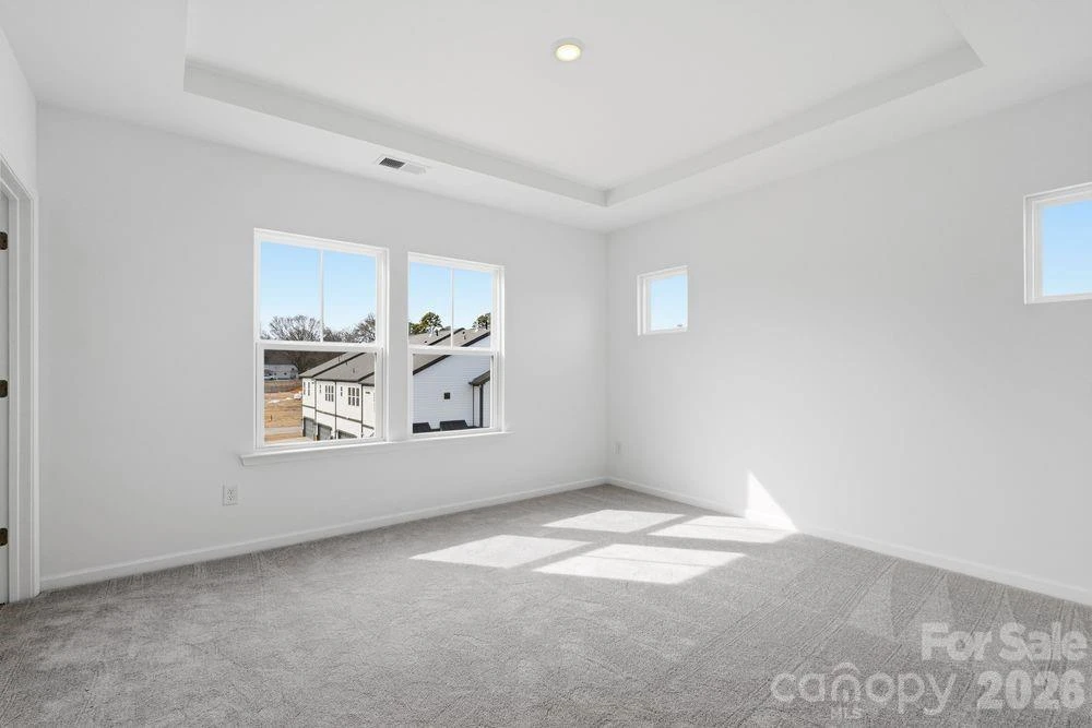 411 Silver Star Boulevard - Photo 6
