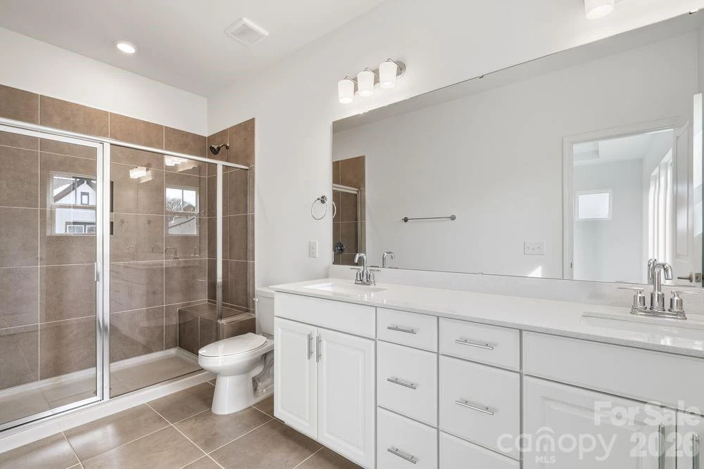 411 Silver Star Boulevard - Photo 7