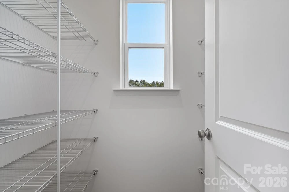 411 Silver Star Boulevard - Photo 8