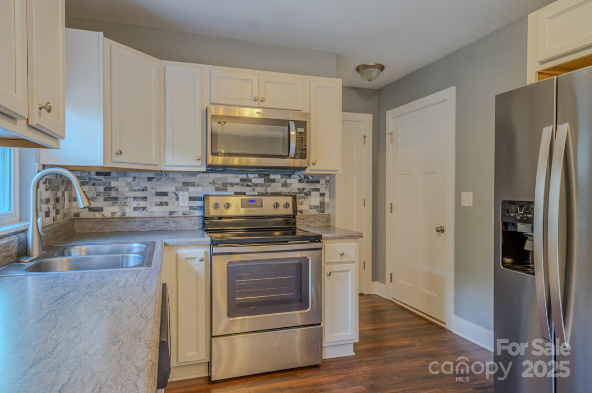 209 Stoney Point Way - Photo 12