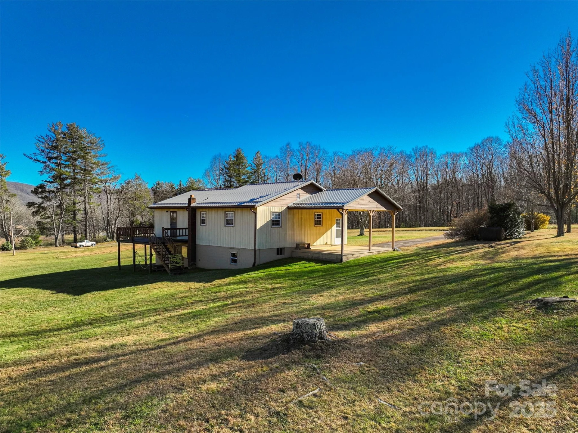 1879 White Oak Road - Photo 2
